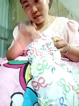 Snapshot of jienrrr chatting on May 30, 1:57 am jienrrr online show from May 30, 1:57 am