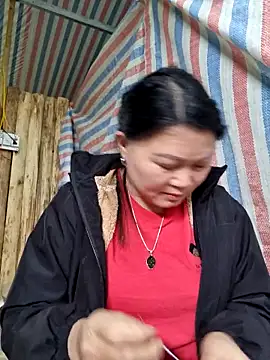 yoowwmr online show from November 2, 2:58 am