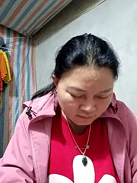 yoowwmr online show from December 20, 1:29 pm