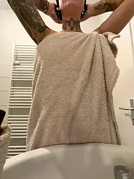 Snapshot of Jasmina-Joy chatting on November 25, 4:45 am Jasmina-Joy online show from November 25, 4:45 am