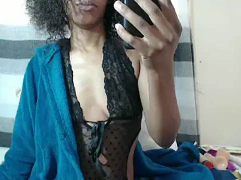 Snapshot of Sexsexyx chatting on January 14, 6:13 am Sexsexyx online show from January 14, 6:13 am