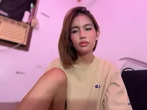 Snapshot of Beautiful_Mistakexxx chatting on April 26, 1:36 am Beautiful Mistakexxx online show from April 26, 1:36 am