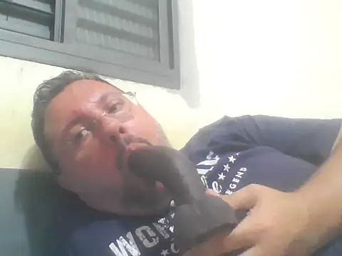 Luised80 online show from April 18, 1:42 am