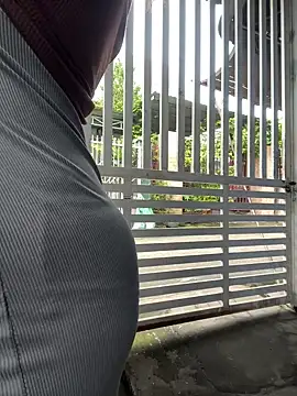 Snapshot of FishingGirl chatting on September 18, 2:13 am FishingGirl online show from September 18, 2:13 am