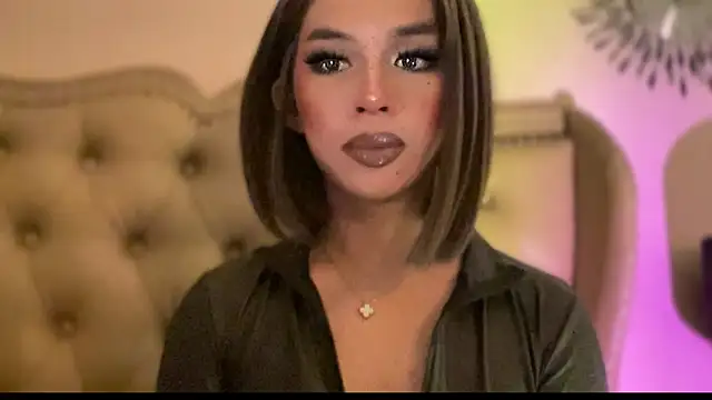 solana imani online show from April 12, 5:12 am