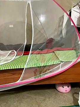 oneyou 400 online show from December 5, 11:30 am