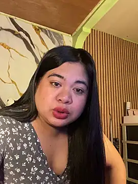 Im ur mother online show from April 12, 2:55 pm