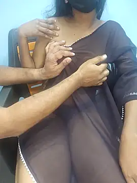 Snapshot of mahidarling0606 chatting on October 29, 12:40 pm mahidarling0606 online show from October 29, 12:40 pm