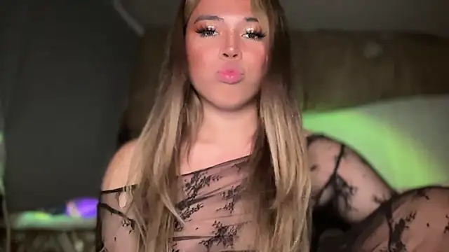 Snapshot of goddessofalltime chatting on October 27, 4:55 pm goddessofalltime online show from October 27, 4:55 pm