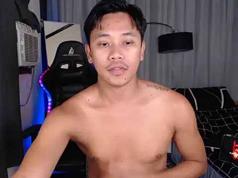 Snapshot of alexsuckable01 chatting on March 22, 6:33 pm alexsuckable01 online show from March 22, 6:33 pm