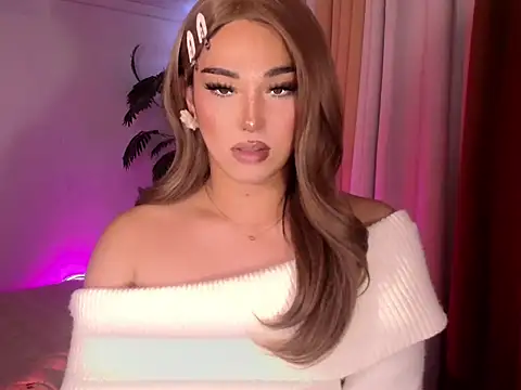 Snapshot of magnificent_kitana chatting on July 28, 10:31 pm magnificent kitana online show from July 28, 10:31 pm