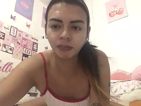 Snapshot of classy_adallia chatting on June 3, 12:19 pm classy adallia online show from June 3, 12:19 pm