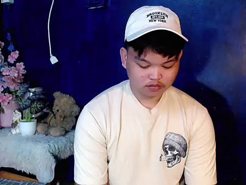 Reynelcock online show from April 14, 4:35 pm