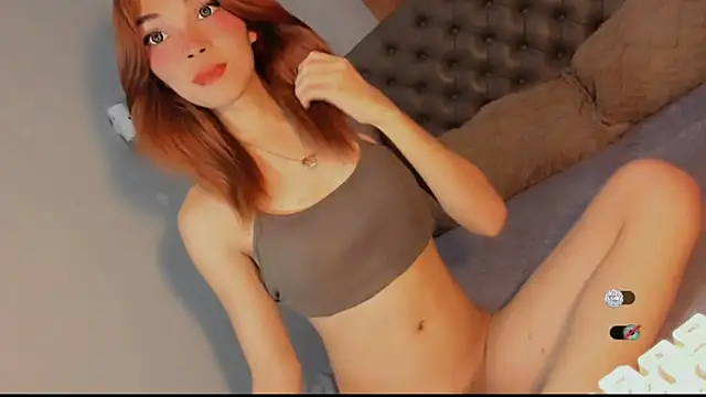 Snapshot of bella_enchantra chatting on July 18, 3:22 am bella enchantra online show from July 18, 3:22 am