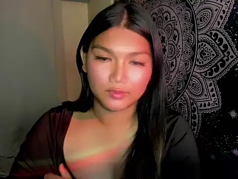 Snapshot of Lou_heart chatting on April 16, 5:03 pm Lou heart online show from April 16, 5:03 pm