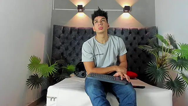 ALAN REDINGER online show from November 27, 1:13 pm