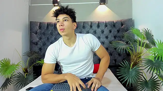 ALAN REDINGER online show from December 1, 1:49 pm