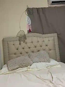 Snapshot of aphrodite_sexy chatting on June 12, 7:02 pm aphrodite sexy online show from June 12, 7:02 pm