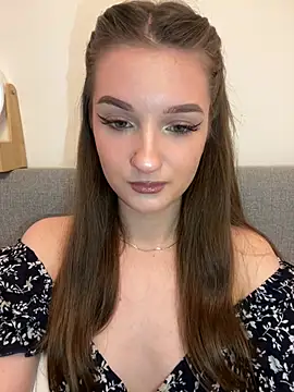 AdelinaEmber online show from January 10, 11:34 am