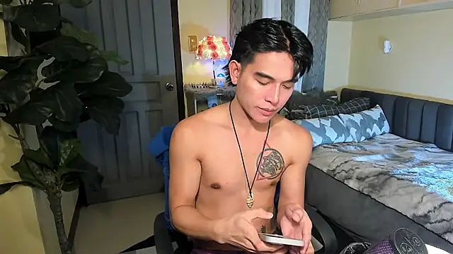 Snapshot of Bentlyfuck chatting on February 26, 9:58 pm Bentlyfuck online show from February 26, 9:58 pm