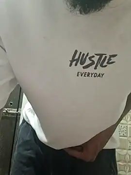 rockyy23boy online show from March 27, 10:09 pm