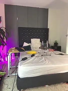 Alexa  Blue online show from September 13, 5:02 pm