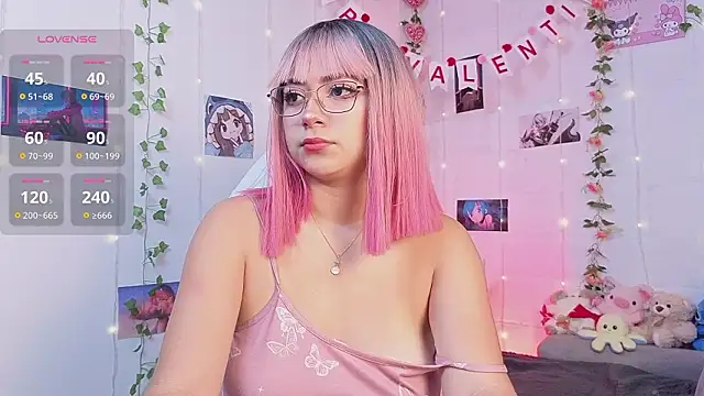 hinnata lovely online show from February 3, 12:32 pm