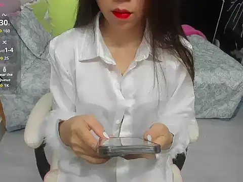 LuckyBabe new01 online show from September 30, 4:01 pm