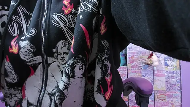 Vero Osb  online show from April 6, 3:15 am