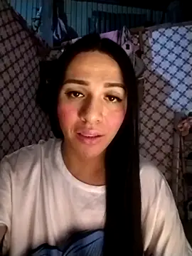 enoria1992 online show from April 13, 1:05 pm