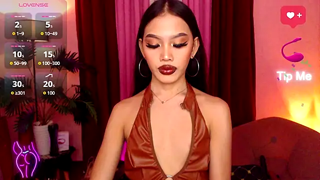 Snapshot of Asianprincess69 chatting on September 28, 6:41 am Asianprincess69 online show from September 28, 6:41 am