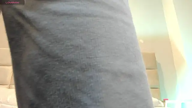 Melany  08 online show from April 7, 1:00 pm