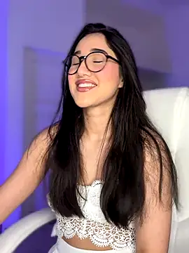 julieta jhonss online show from January 7, 12:02 am