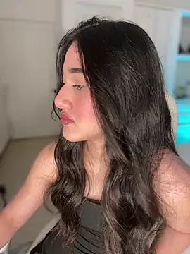 Snapshot of julieta_jhonss chatting on February 23, 3:48 am julieta jhonss online show from February 23, 3:48 am