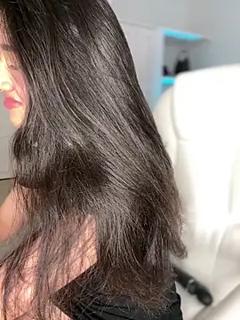 Snapshot of julieta_jhonss chatting on February 28, 3:51 am julieta jhonss online show from February 28, 3:51 am