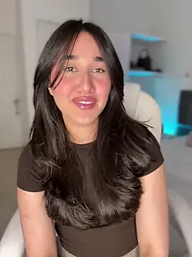 Snapshot of julieta_jhonss chatting on March 5, 2:07 am julieta jhonss online show from March 5, 2:07 am