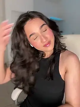 julieta jhonss online show from March 27, 3:12 am