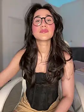 julieta jhonss online show from April 6, 2:42 am