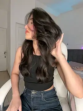 Snapshot of julieta_jhonss chatting on May 10, 3:23 am julieta jhonss online show from May 10, 3:23 am