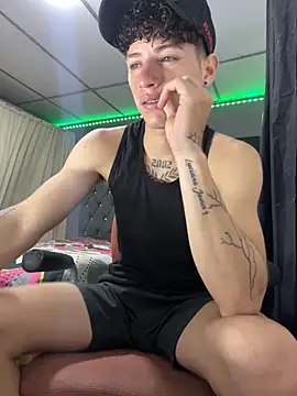 MattiaAGT online show from October 25, 12:29 am