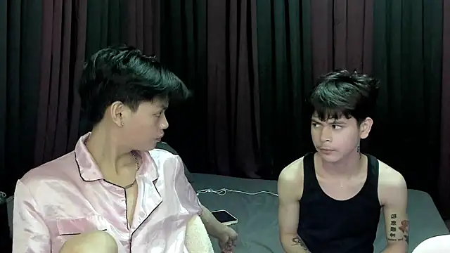 hotfreshdior online show from December 1, 4:23 pm