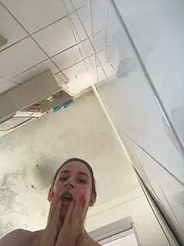 Isabelaa  online show from April 19, 4:50 pm