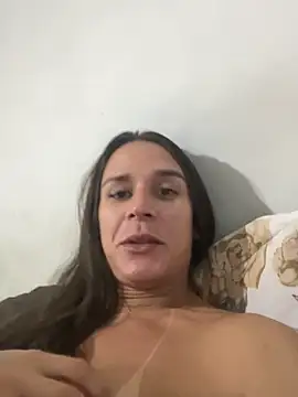 Snapshot of Isabelaa_ chatting on June 4, 8:26 pm Isabelaa online show from June 4, 8:26 pm
