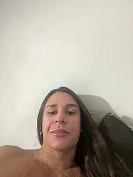 Snapshot of Isabelaa_ chatting on June 7, 2:27 am Isabelaa online show from June 7, 2:27 am