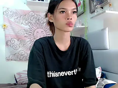 Snapshot of itsmekyrie chatting on October 14, 6:58 am itsmekyrie online show from October 14, 6:58 am