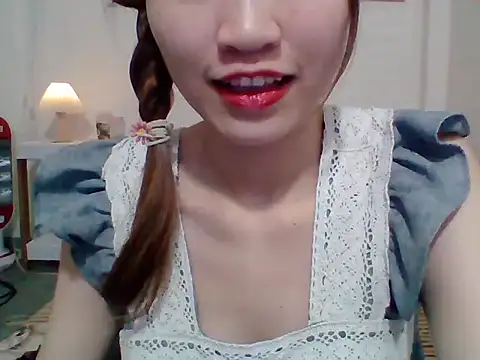 Snapshot of __Donna__ chatting on October 13, 2:28 pm Donna online show from October 13, 2:28 pm