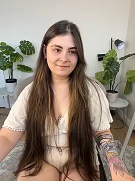 Snapshot of Lovely_Waifu chatting on June 16, 2:19 pm Lovely Waifu online show from June 16, 2:19 pm