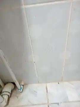 Snapshot of Kaporal204 chatting on April 13, 12:49 am Kaporal204 online show from April 13, 12:49 am