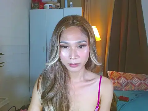 kittygurl124 online show from May 28, 9:01 pm