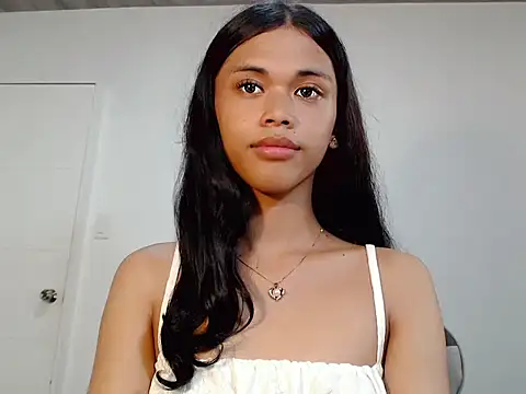 Snapshot of urcurlydiva chatting on October 27, 7:34 am urcurlydiva online show from October 27, 7:34 am